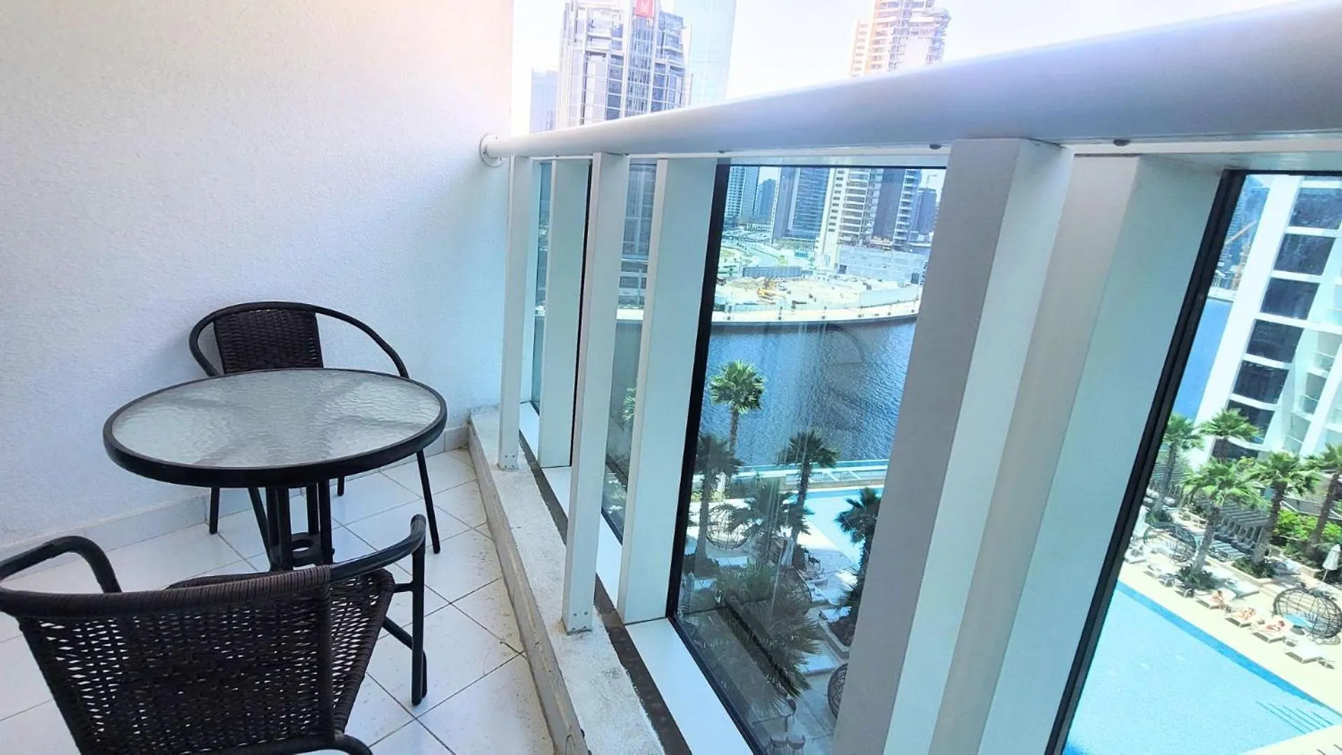 Damac Maison Prive, Canal View Studio And One Bedroom Apartments, Blue Ocean Holiday Homes Dubai Apartment