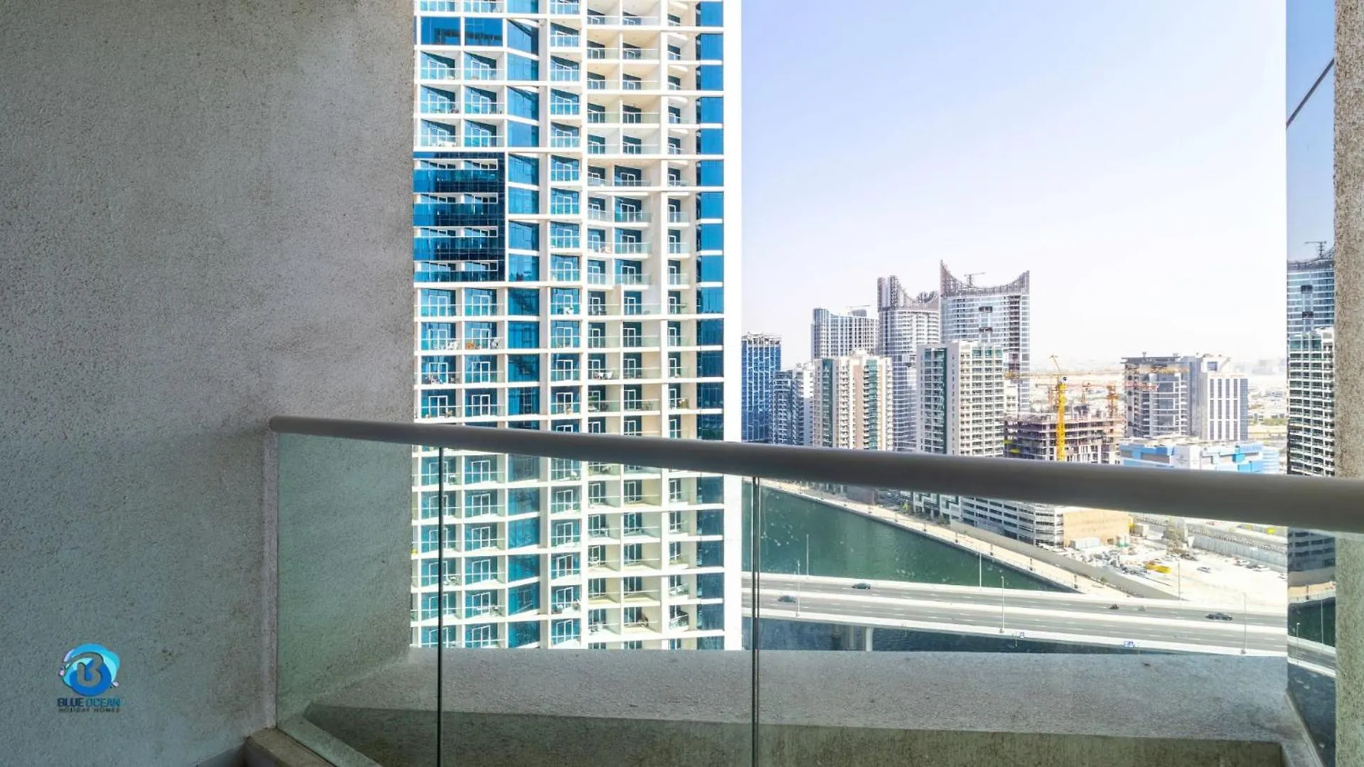 Apartment Damac Maison Prive, Canal View Studio And One Bedroom Apartments, Blue Ocean Holiday Homes Dubai United Arab Emirates