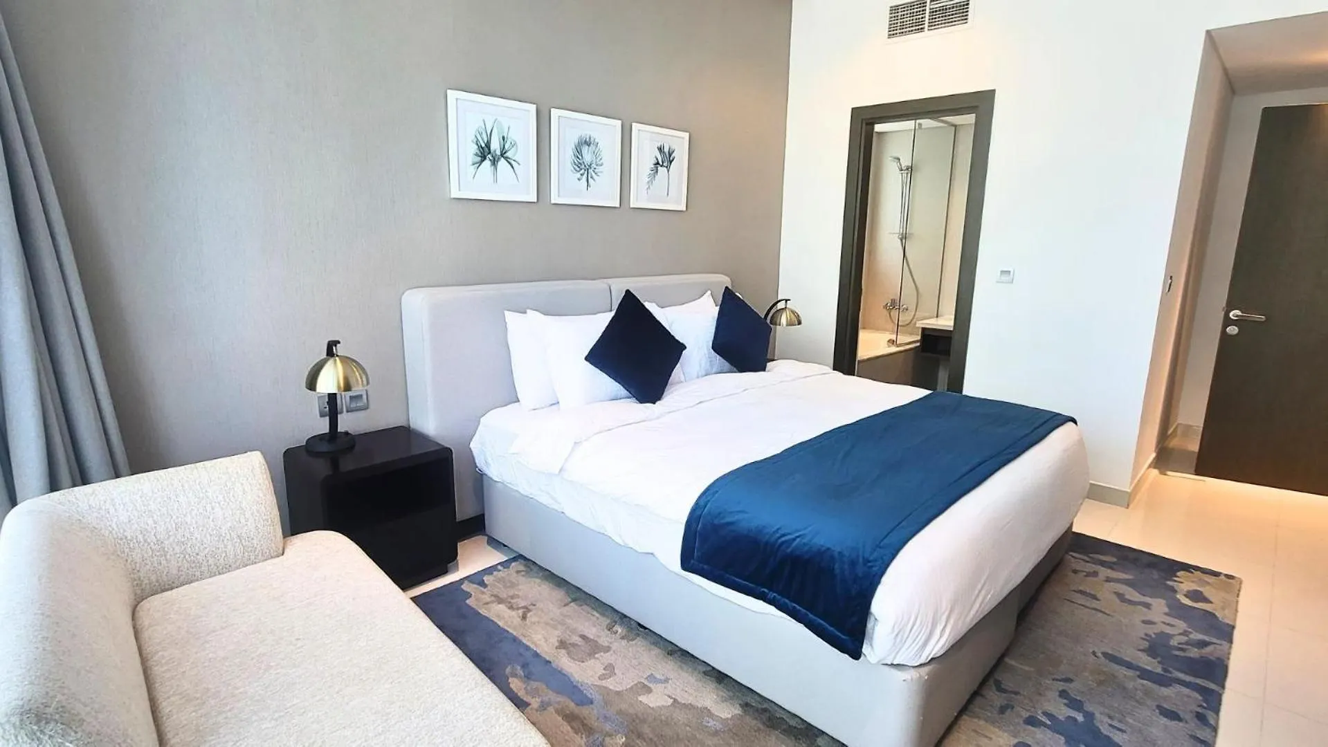 Damac Maison Prive, Canal View Studio And One Bedroom Apartments, Blue Ocean Holiday Homes Dubai